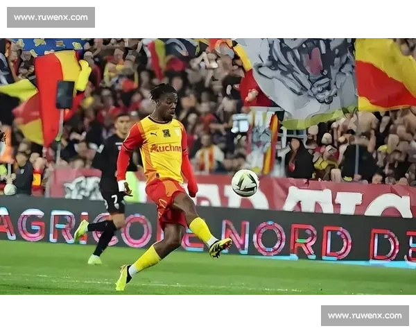 44 岁张耀坤逆袭夺冠:击败周海滨,师从贝尼特斯的国足新希望 44 岁张耀坤逆袭夺冠:击败周海滨,师从贝尼特斯的国足新希望