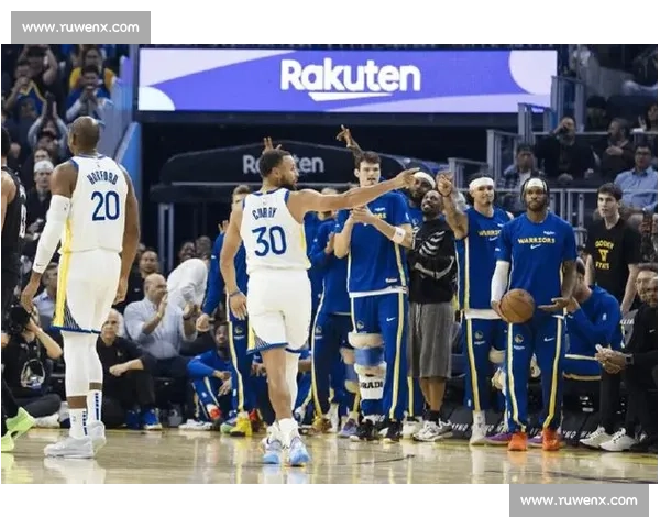 数据拆穿勇士赢球密码：科尔连招奏效，人人都是关键先生